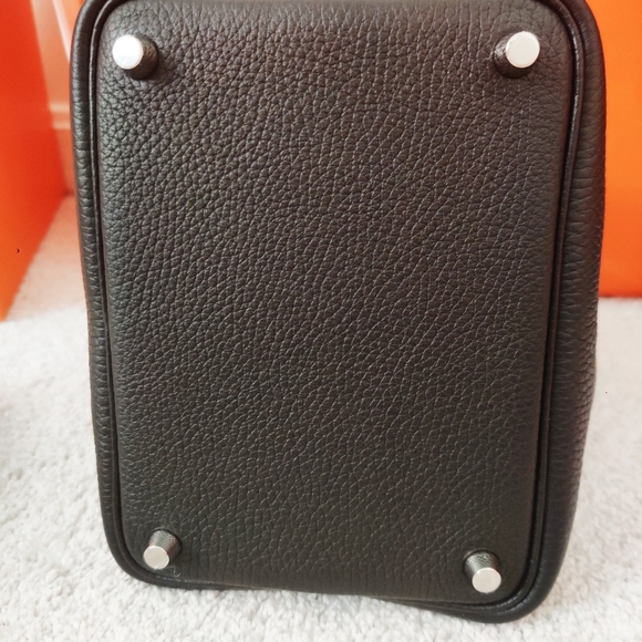 Hermes Picotin 18 Lock in Noir Taurillon Clemence - Picture 7 of 10